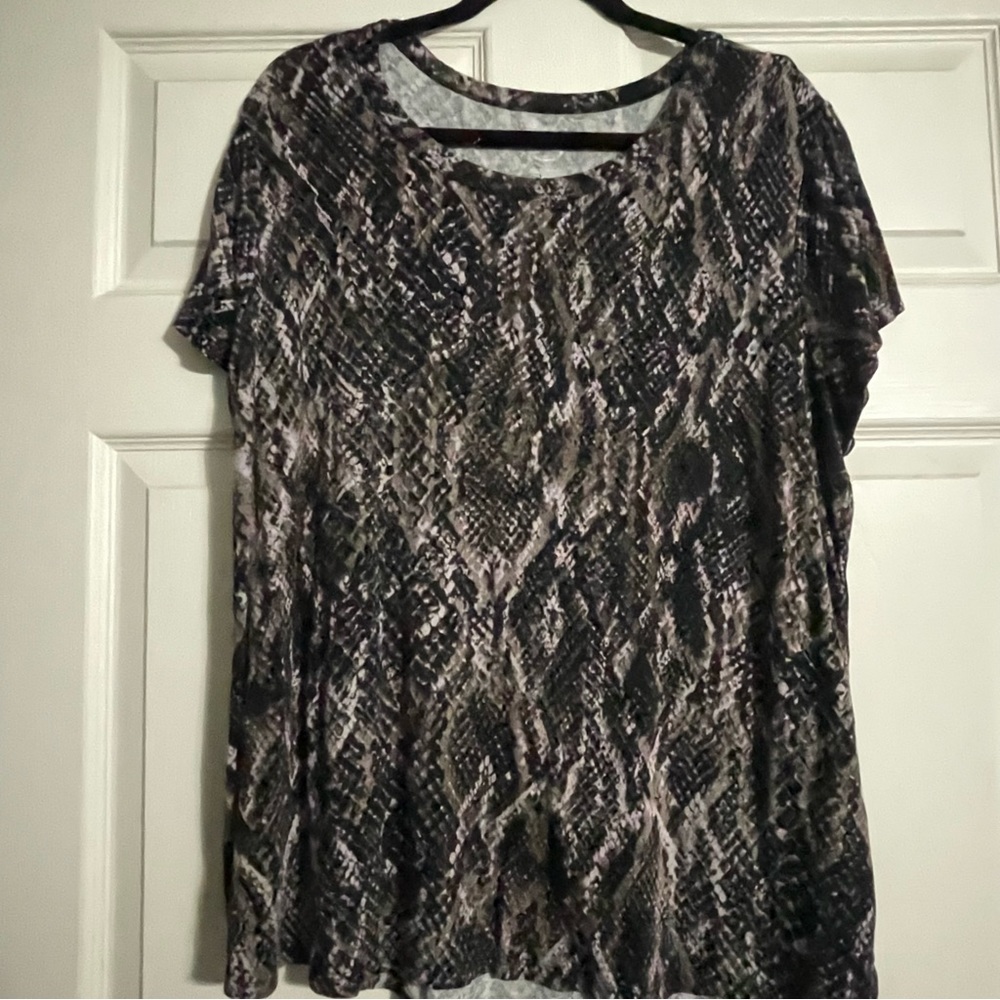 Maurice’s Snake print top